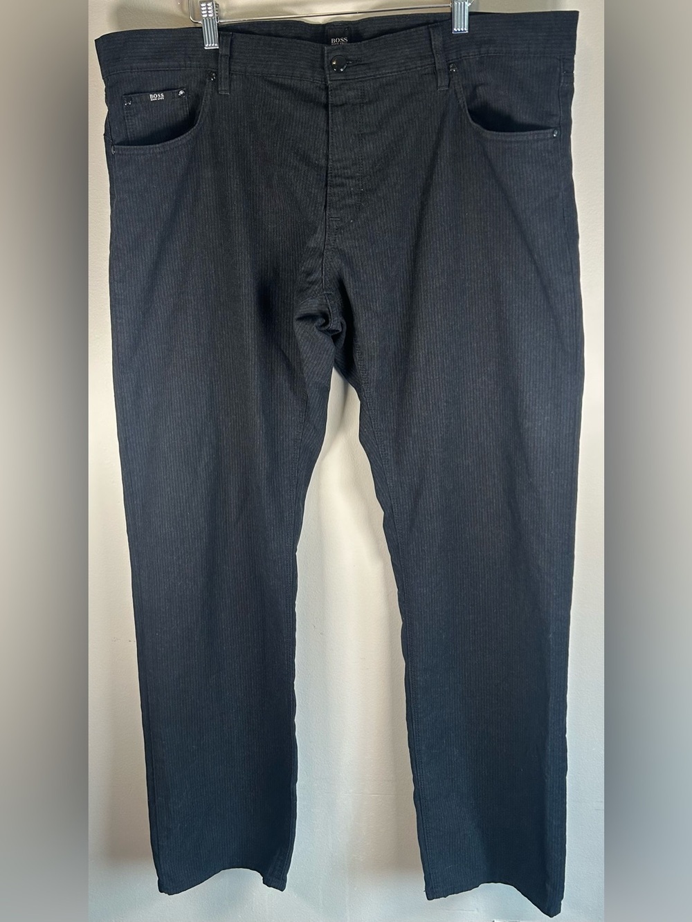 HUGO BOSS Maine 10 Mens Pants Trousers Size 42X34 Black Striped Lightweight EUC